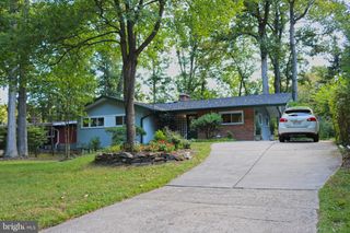 8405 WHITMAN DR, Bethesda, MD 20817