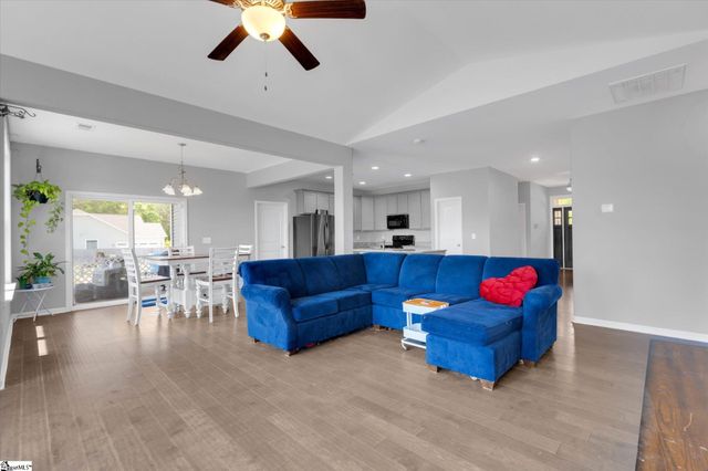 3542 Highway 414, Landrum, SC 29356