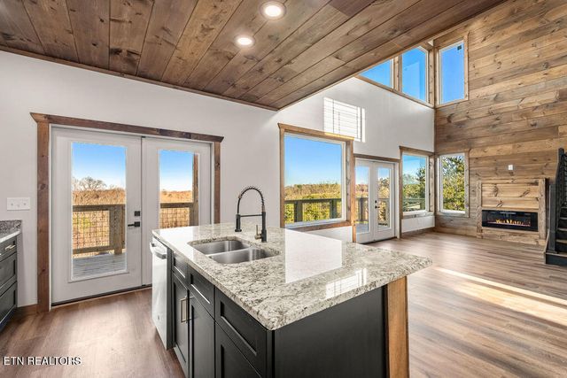 1567 Rainbow Ridge Way, Sevierville, TN 37862