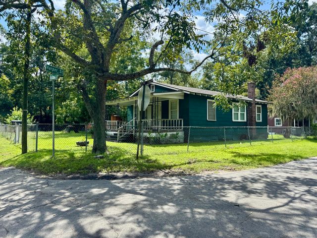 5067 Railroad Avenue, North Charleston, SC 29406