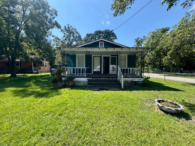 5067 Railroad Avenue, North Charleston, SC 29406