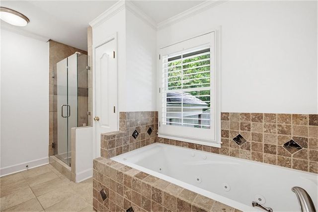 1907 Fairway Circle NE, Brookhaven, GA 30319