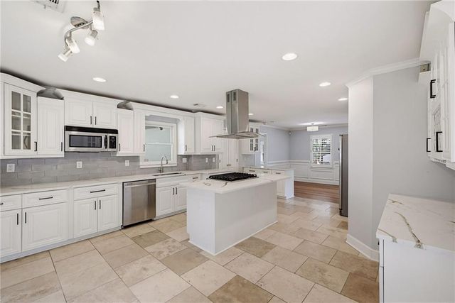 1907 Fairway Circle NE, Brookhaven, GA 30319