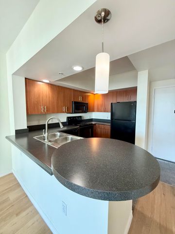 100 N FEDERAL Highway 738, Fort Lauderdale, FL 33301