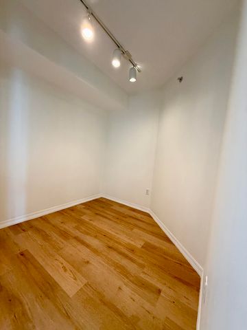 100 N FEDERAL Highway 738, Fort Lauderdale, FL 33301
