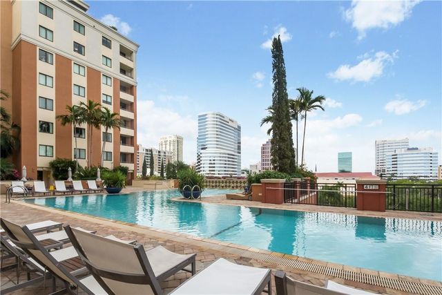 100 N FEDERAL Highway 738, Fort Lauderdale, FL 33301