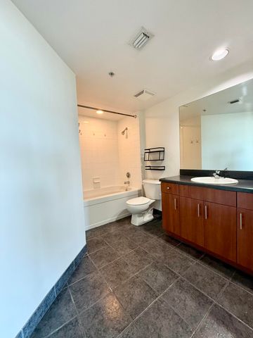 100 N FEDERAL Highway 738, Fort Lauderdale, FL 33301