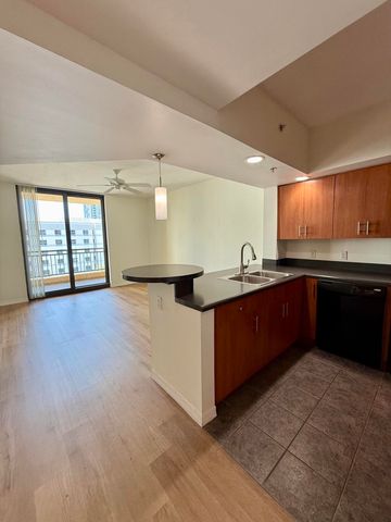 100 N FEDERAL Highway 738, Fort Lauderdale, FL 33301