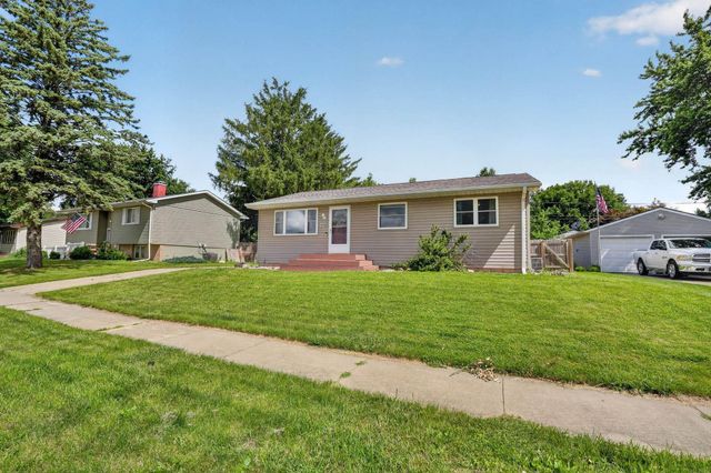 1638 Oriole Avenue, Waterloo, IA 50701