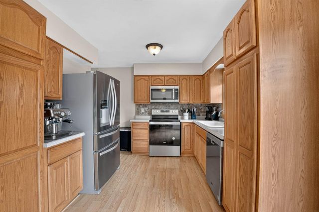 1638 Oriole Avenue, Waterloo, IA 50701