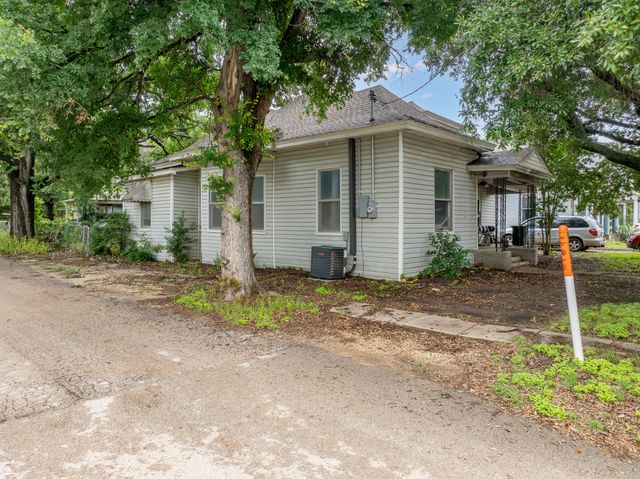 701 E Elm Street, Hillsboro, TX 76645