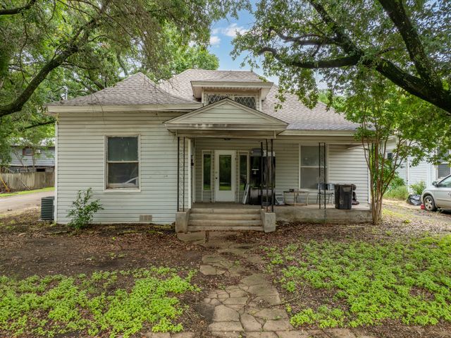 701 E Elm Street, Hillsboro, TX 76645