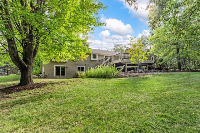 940 Trail Court, Eagan, MN 55123