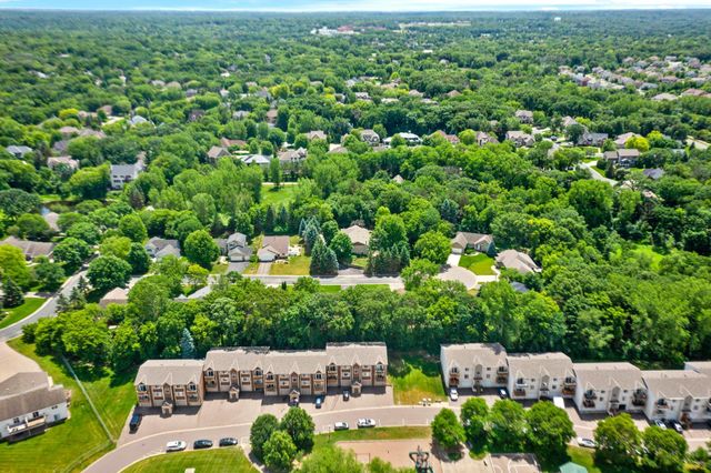 940 Trail Court, Eagan, MN 55123