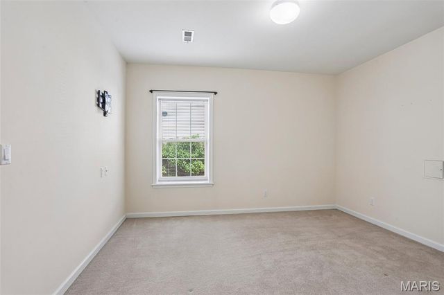 2415 S Lakeridge Court 15, Lake St Louis, MO 63367