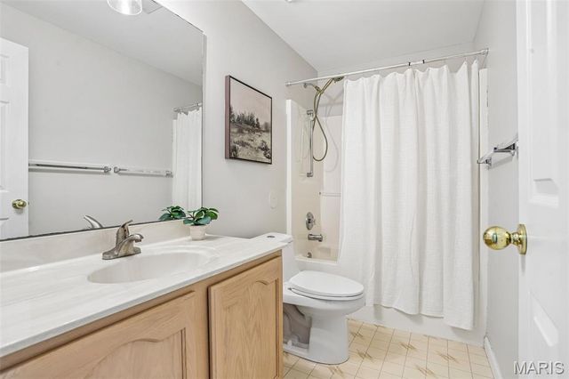 2415 S Lakeridge Court 15, Lake St Louis, MO 63367