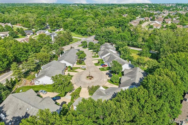 2415 S Lakeridge Court 15, Lake St Louis, MO 63367