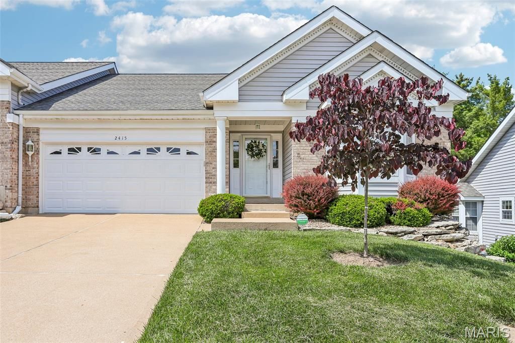 2415 S Lakeridge Court 15, Lake St Louis, MO 63367