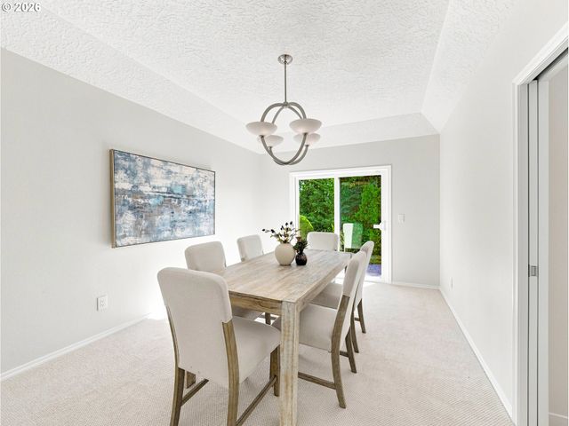17994 SAINT CLAIR Dr, Lake Oswego, OR 97034