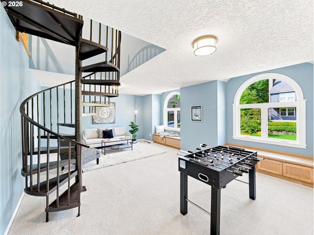 17994 SAINT CLAIR Dr, Lake Oswego, OR 97034