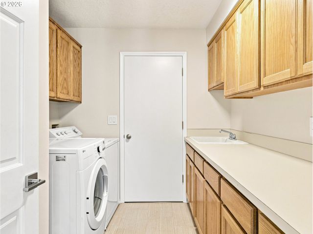 17994 SAINT CLAIR Dr, Lake Oswego, OR 97034