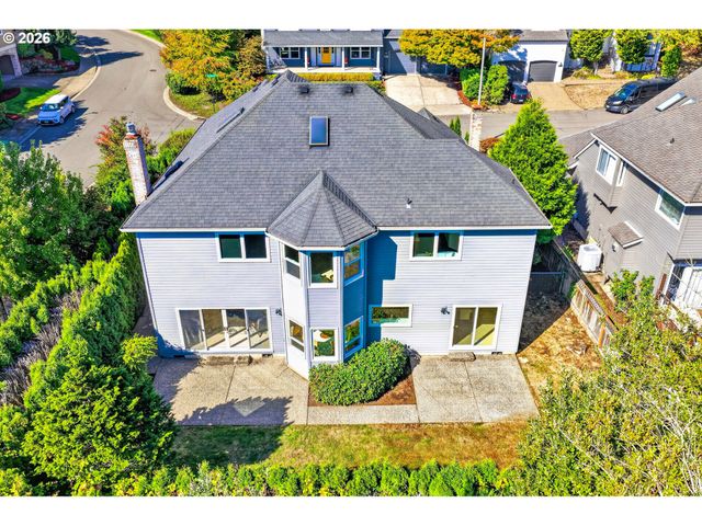17994 SAINT CLAIR Dr, Lake Oswego, OR 97034