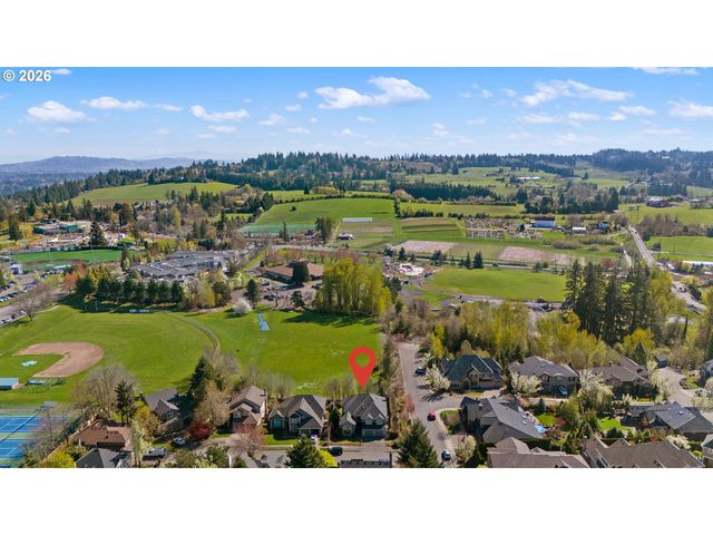 17994 SAINT CLAIR Dr, Lake Oswego, OR 97034