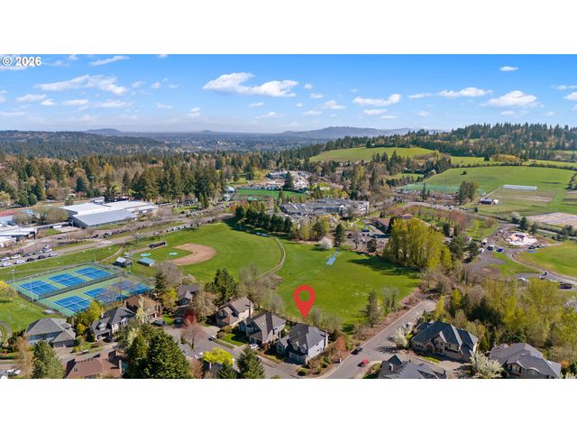 17994 SAINT CLAIR Dr, Lake Oswego, OR 97034