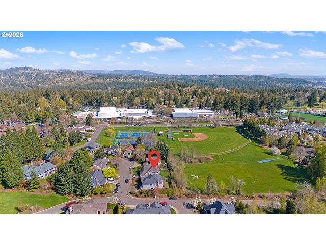 17994 SAINT CLAIR Dr, Lake Oswego, OR 97034