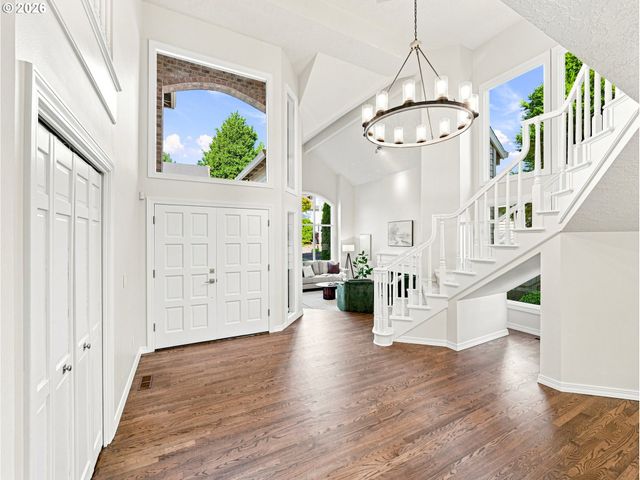 17994 SAINT CLAIR Dr, Lake Oswego, OR 97034