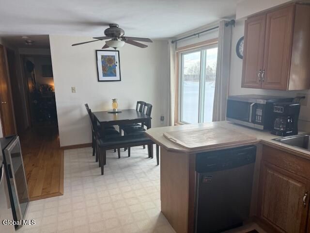 13 Powers Lane, Troy, NY 12182