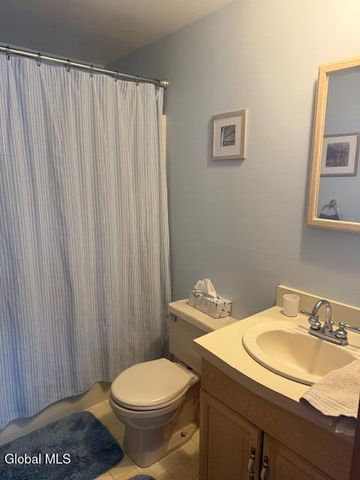 13 Powers Lane, Troy, NY 12182