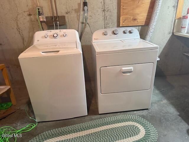 13 Powers Lane, Troy, NY 12182