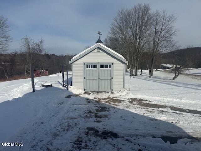 13 Powers Lane, Troy, NY 12182