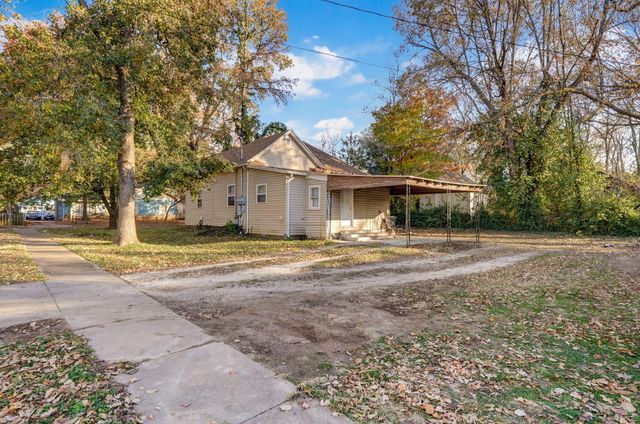 739 S Douglas Avenue, Springfield, MO 65806