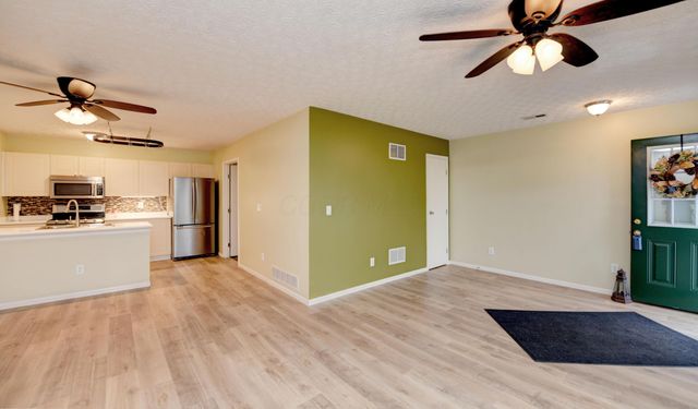 4704 Hobson Drive, 4A, Columbus, OH 43228