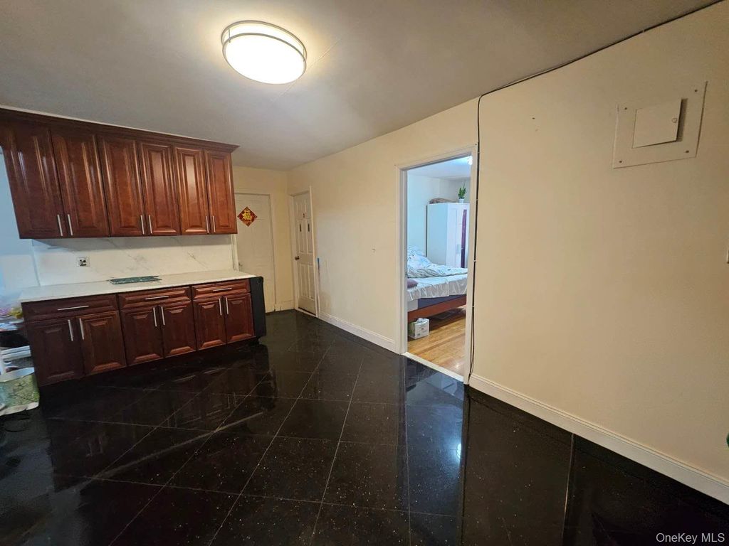 43-43 kissena blvd 306, Flushing, NY 11355 — photo 4