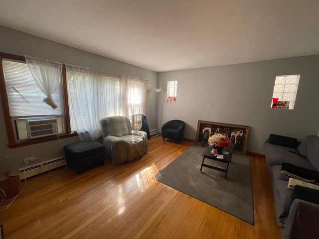 2328 N Lawndale Avenue, Chicago, IL 60647