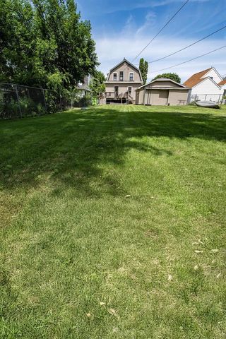 1528 ELM STREET, Green Bay, WI 54302