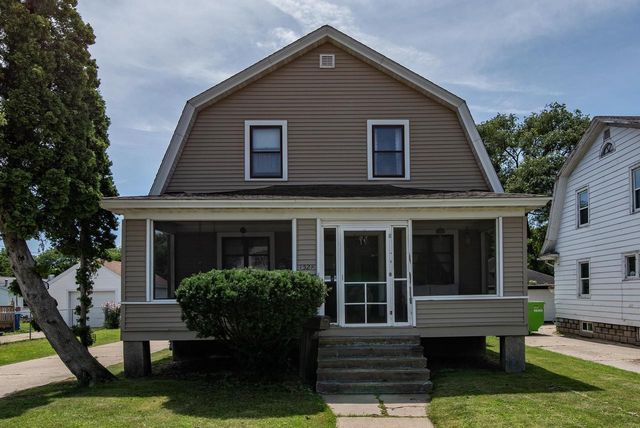 1528 ELM STREET, Green Bay, WI 54302
