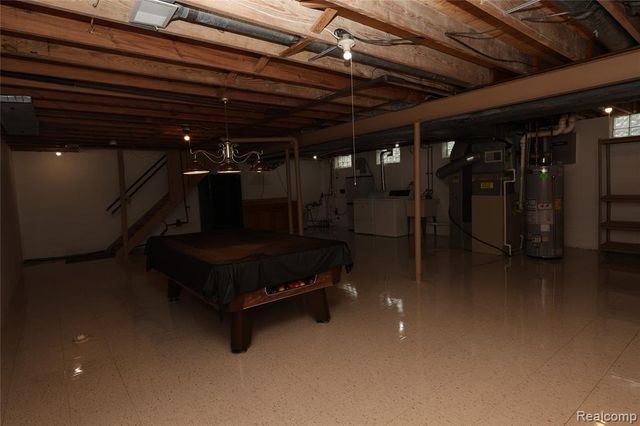 2301 Walnut Lake Road, West Bloomfield, MI 48323