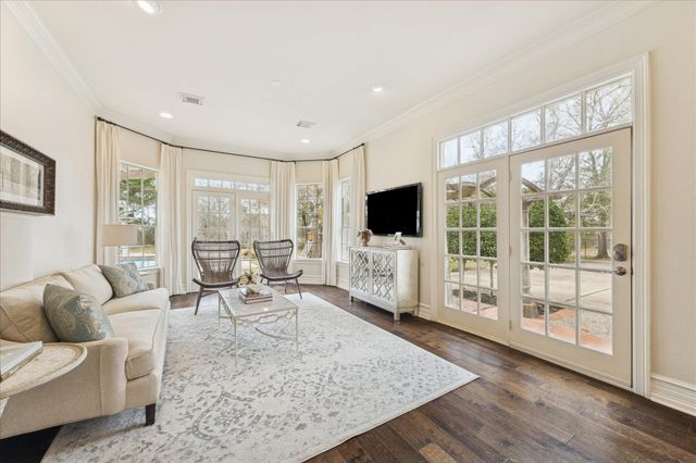 106 Melody Lane, Friendswood, TX 77546