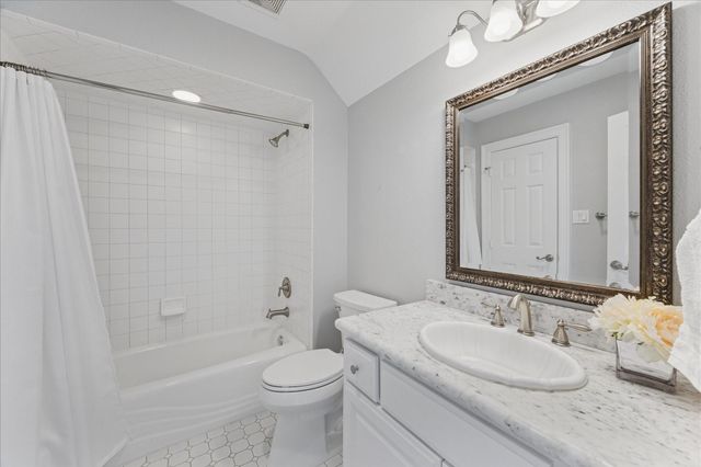 106 Melody Lane, Friendswood, TX 77546