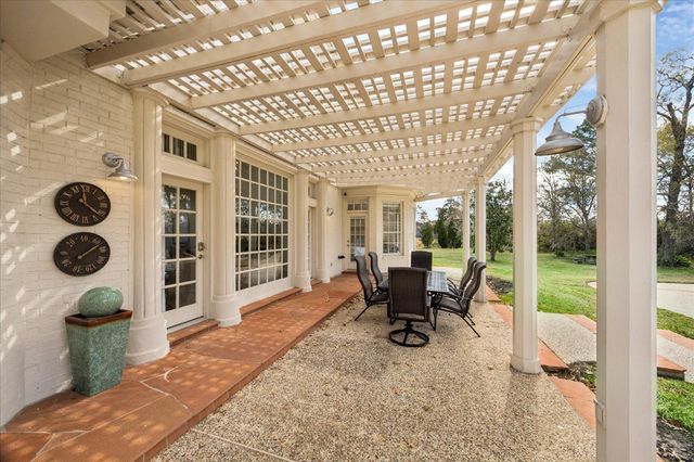 106 Melody Lane, Friendswood, TX 77546