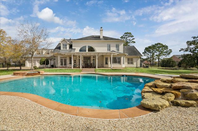 106 Melody Lane, Friendswood, TX 77546