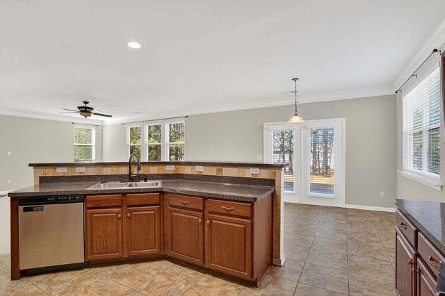 7327 Parks Trail, Fairburn, GA 30213