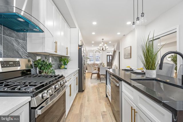 2218 W SARATOGA ST, Baltimore, MD 21223