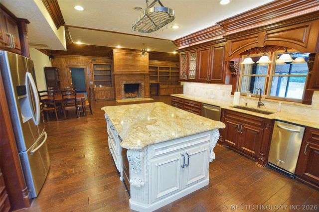 720 S East Avenue, Tahlequah, OK 74464