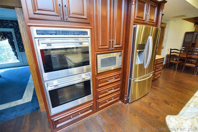 720 S East Avenue, Tahlequah, OK 74464