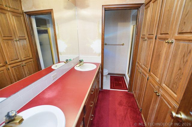 720 S East Avenue, Tahlequah, OK 74464